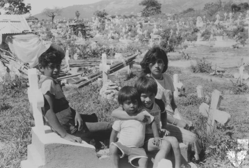 [El Salvador Celebrates Am...]