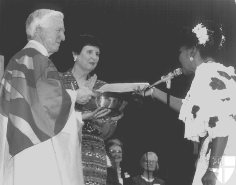 [Convention Eucharist Hono...]